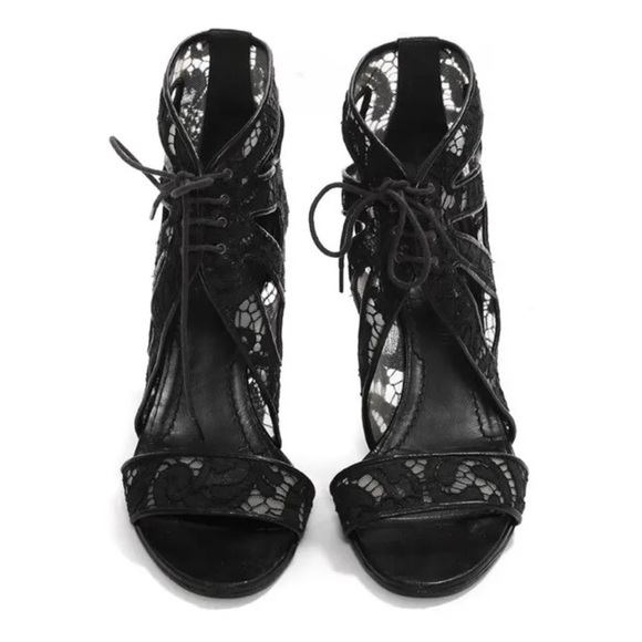 GIVENCHY
Mesh Accents Sandals
Size: 10.5 | IT 40.5 - Picture 7 of 12